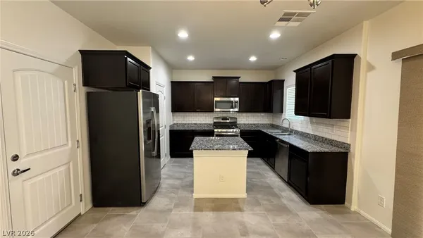 $2,295 | 8127 Winterfell Place, Las Vegas, NV 89166