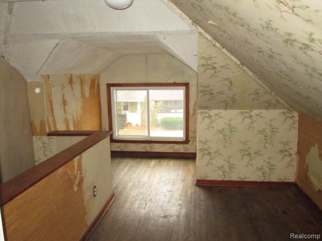 109 Maple Street River Rouge, MI 48218 - Photo 21 of 23 20-Bedroom 4 View 1.jpg