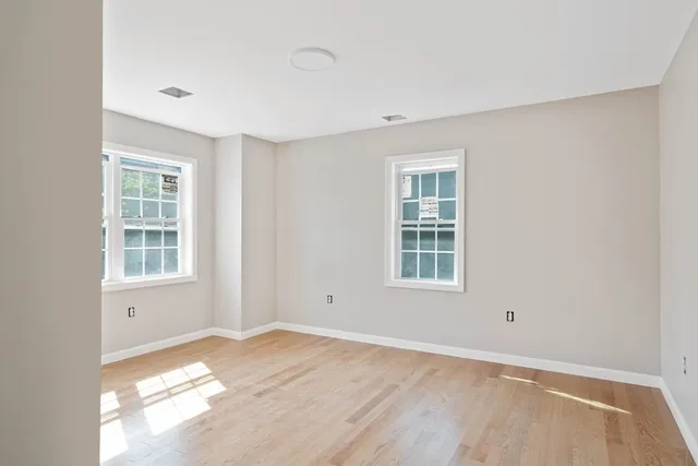 $3,500 | 13 Marion Street, Unit 11, Haverhill, MA 01832