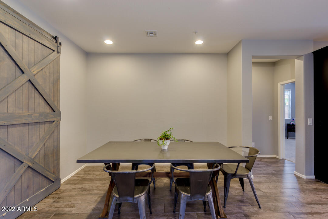 12772 West Burnside Trail Peoria, AZ 85383 - Photo 8 of 39 08-Burnside