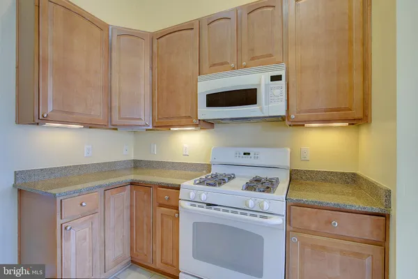 $335,000 | 1007 Samantha Lane, Unit 404, Odenton, MD 21113