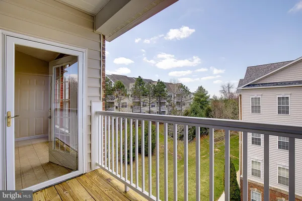 $335,000 | 1007 Samantha Lane, Unit 404, Odenton, MD 21113