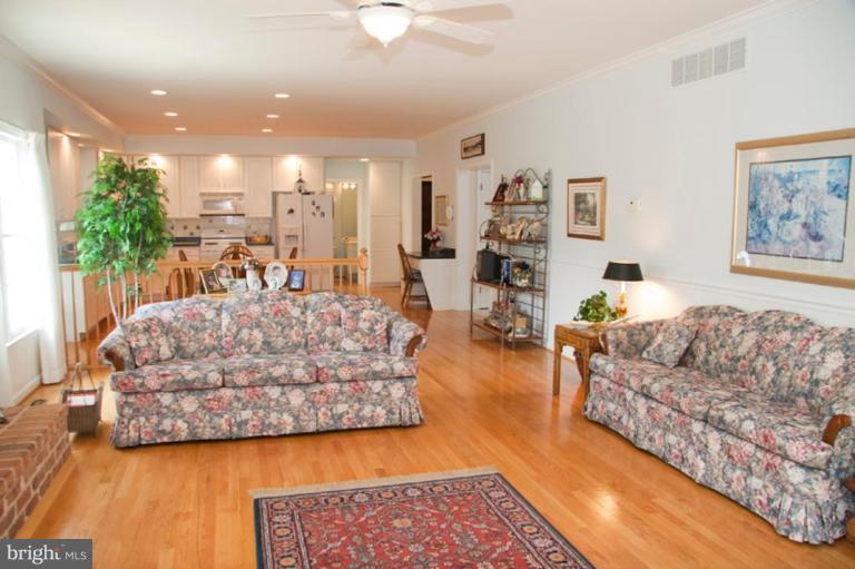 2214 A Pot Spring Road Lutherville-Timonium, MD 21093 - Photo 11 of 30 Family Room #2
