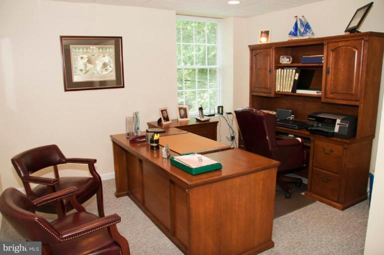 2214 A Pot Spring Road Lutherville-Timonium, MD 21093 - Photo 18 of 30 Den