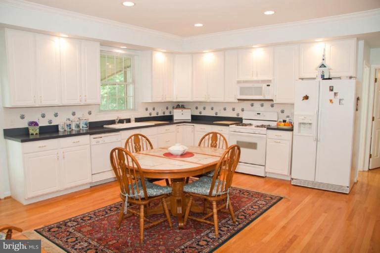 2214 A Pot Spring Road Lutherville-Timonium, MD 21093 - Photo 8 of 30 Kitchen