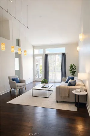 $5,300 | 600 Ridgeley Drive, Los Angeles, CA 90036