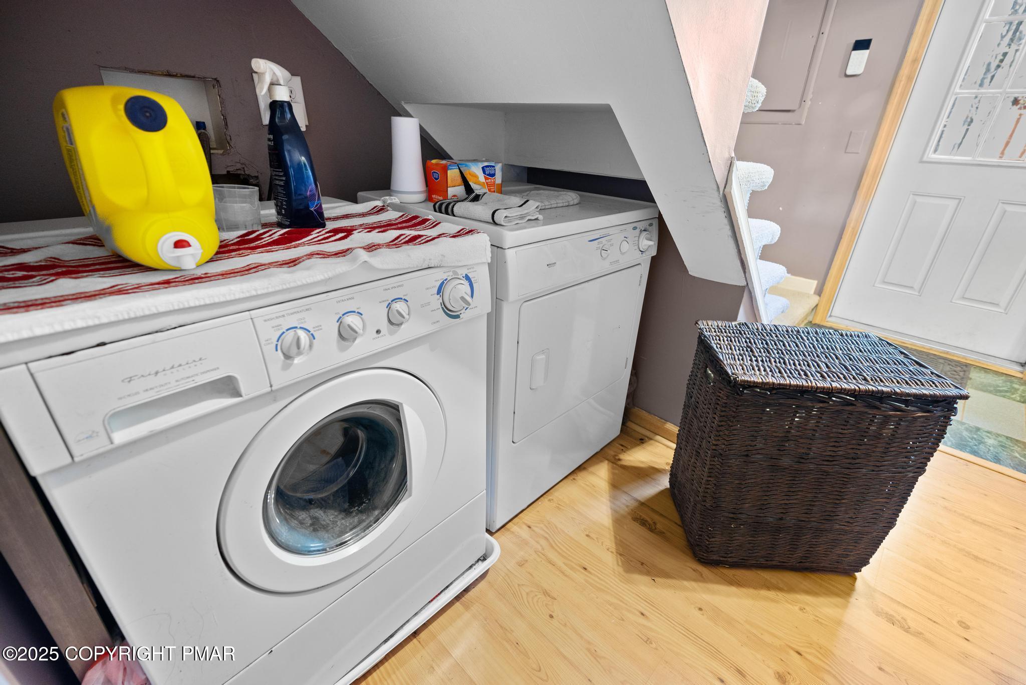 165 Sweet Briar Road Pocono Pines, PA 18350 - Photo 34 of 39 a utility room with dryer and washer