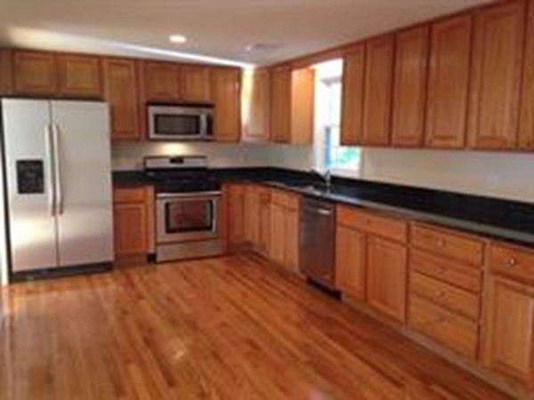 336 Acton Road Chelmsford, MA 01824 - Photo 5 of 11 Gallery Image 5