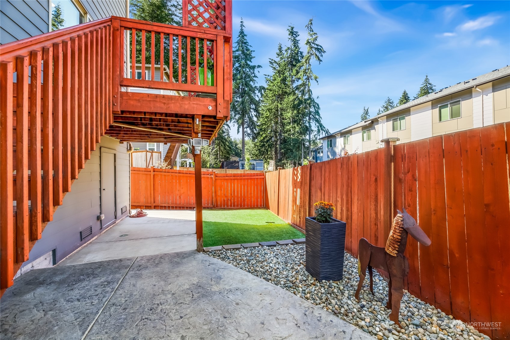 8826 234th Street Southwest Edmonds, WA 98026 - Photo 27 of 28 Gallery Image 27