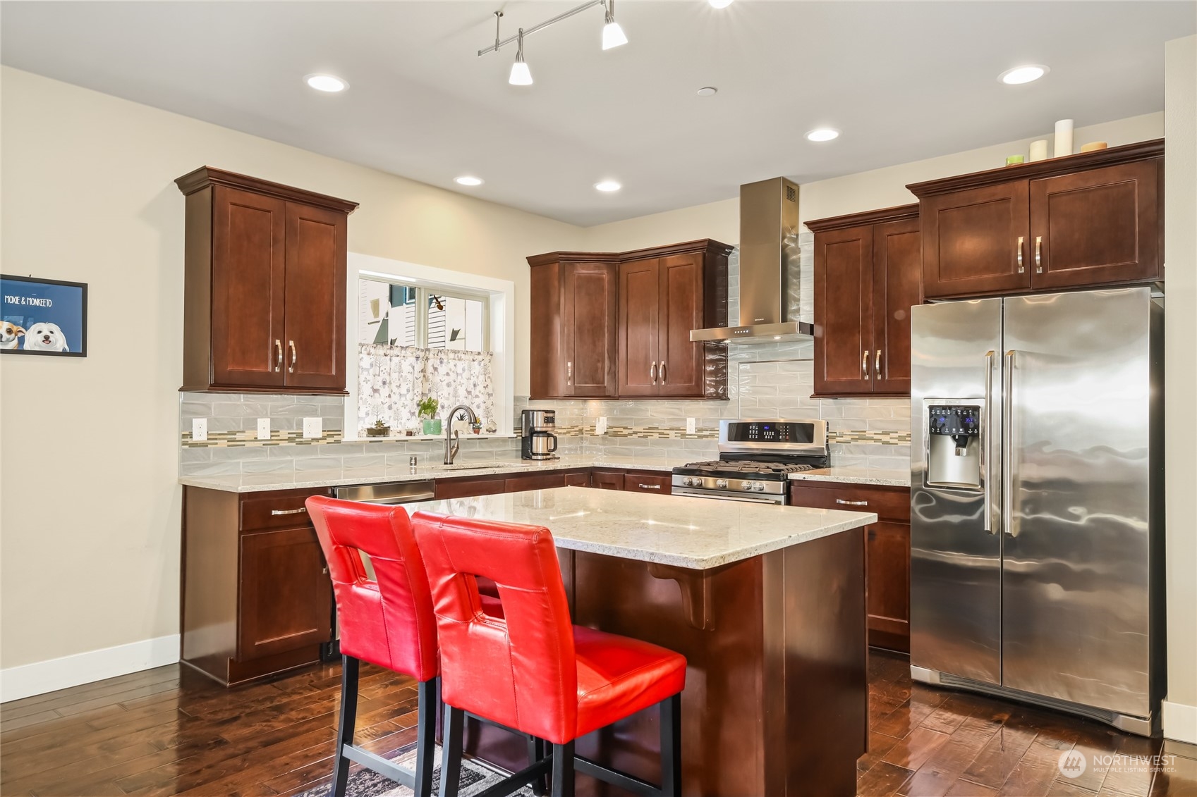 8826 234th Street Southwest Edmonds, WA 98026 - Photo 9 of 28 Gallery Image 9