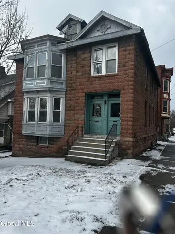 $2,250 | 850 Peoples Avenue, Unit 1, Troy, NY 12180