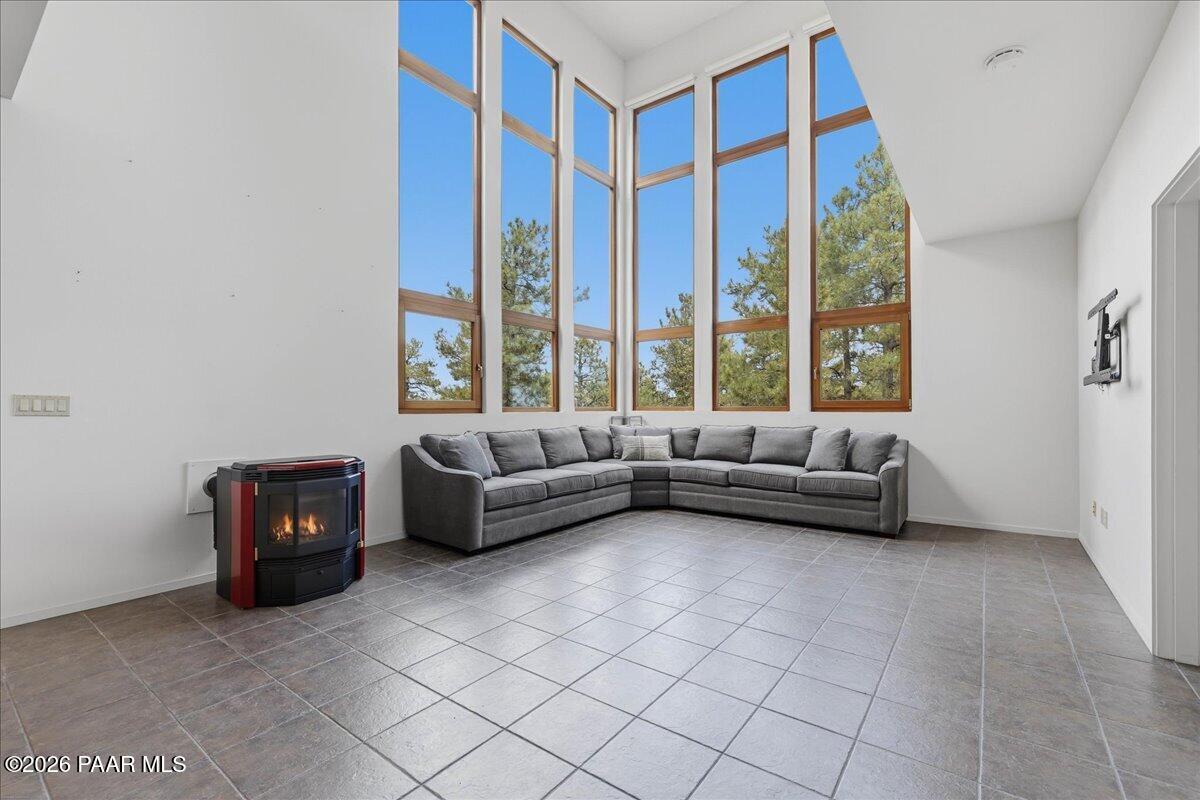 8250 South Snowdrift Mine Road Prescott, AZ 86303 - Photo 8 of 42 07-Living Room