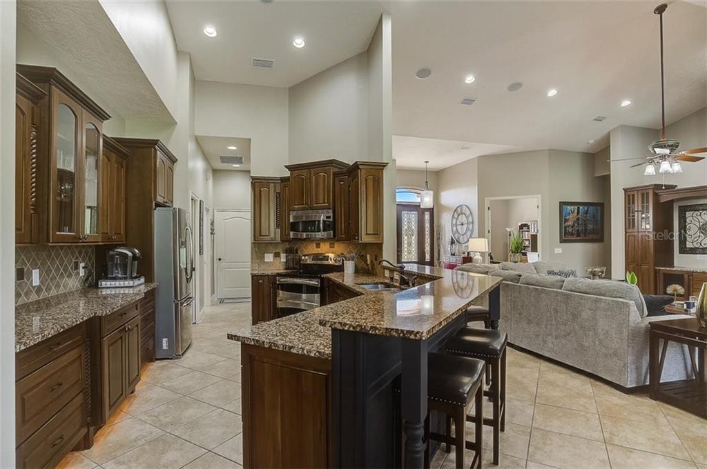 15422 Mulholland Road Parrish, FL 34219 - Photo 13 of 37 Gallery Image 13