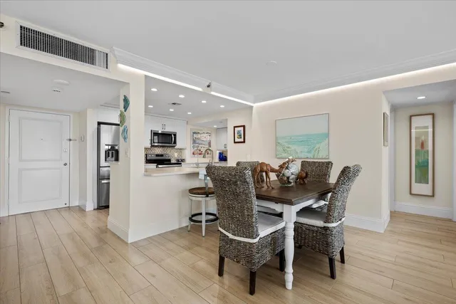 $1,450,000 | 450 Ocean Drive, Unit PH3, Juno Beach, FL 33408