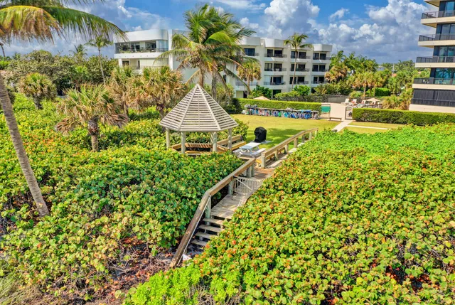 $1,450,000 | 450 Ocean Drive, Unit PH3, Juno Beach, FL 33408