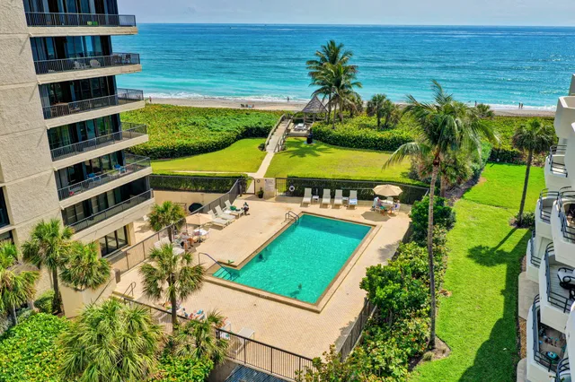 $1,450,000 | 450 Ocean Drive, Unit PH3, Juno Beach, FL 33408