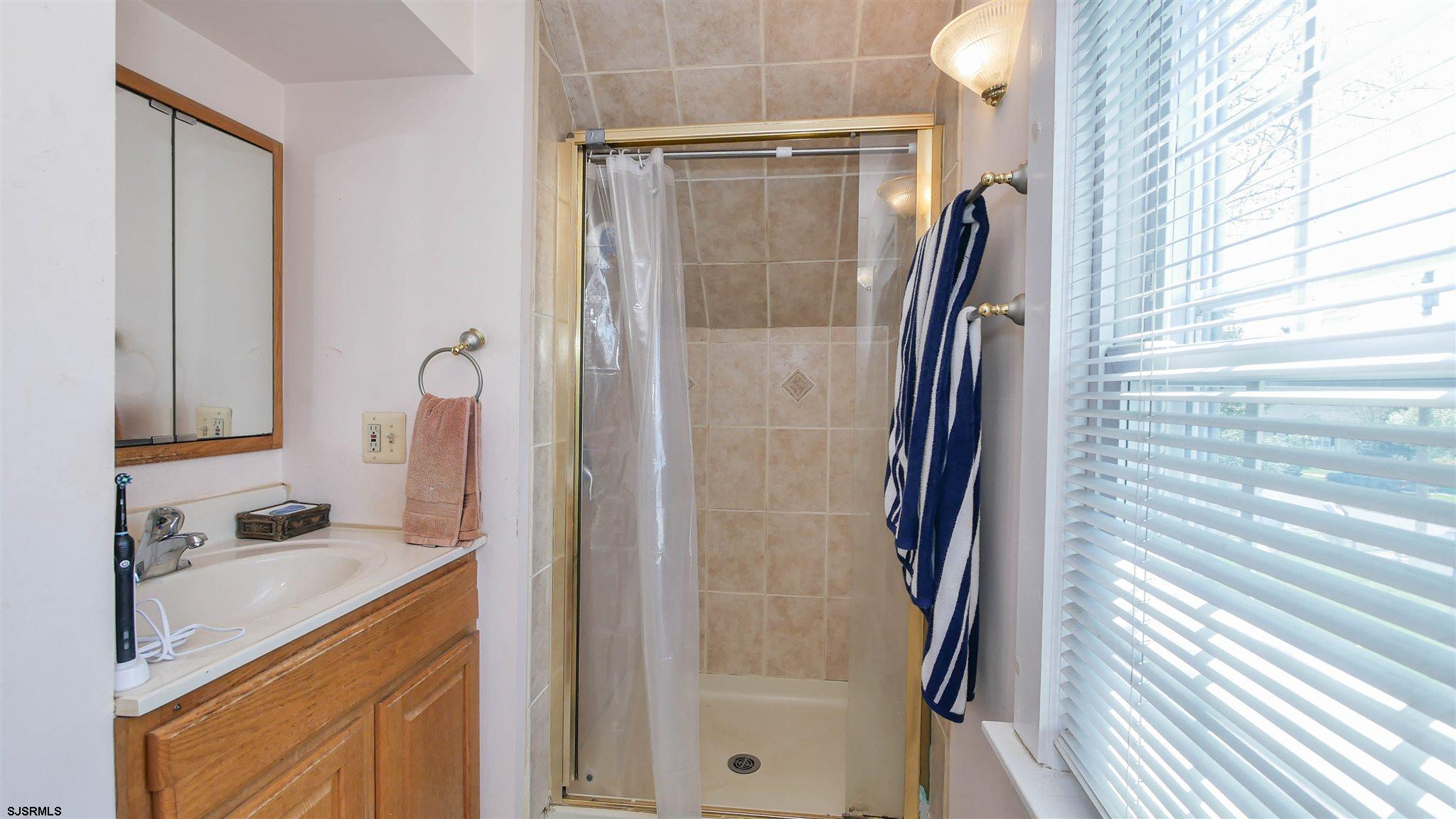 2006 Shore Road Northfield, NJ 08225 - Photo 11 of 22