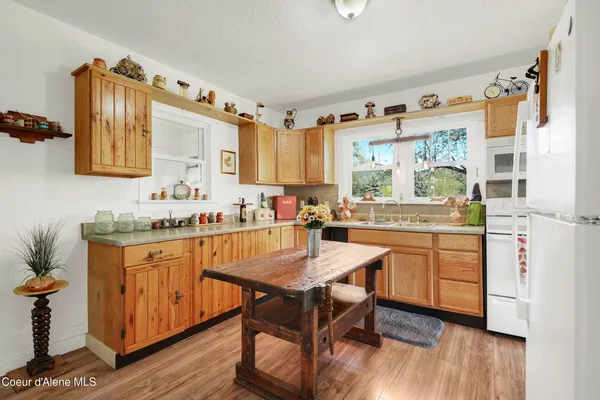 $1,350,000 | 1050 Eastside Road, Priest River, ID 83856