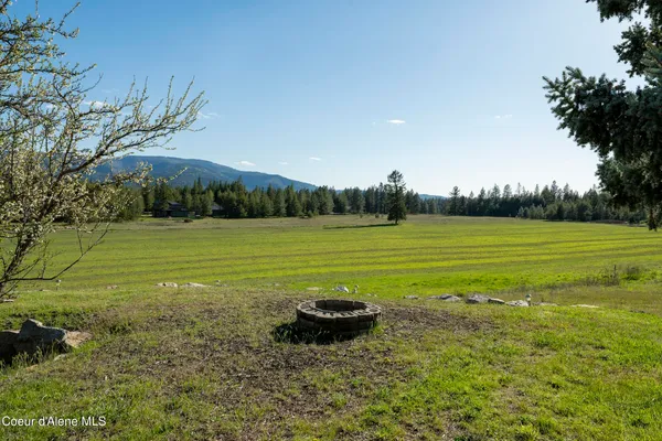 $1,350,000 | 1050 Eastside Road, Priest River, ID 83856