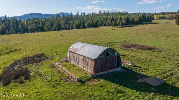 $1,350,000 | 1050 Eastside Road, Priest River, ID 83856