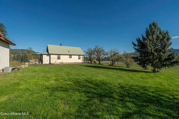 $1,350,000 | 1050 Eastside Road, Priest River, ID 83856