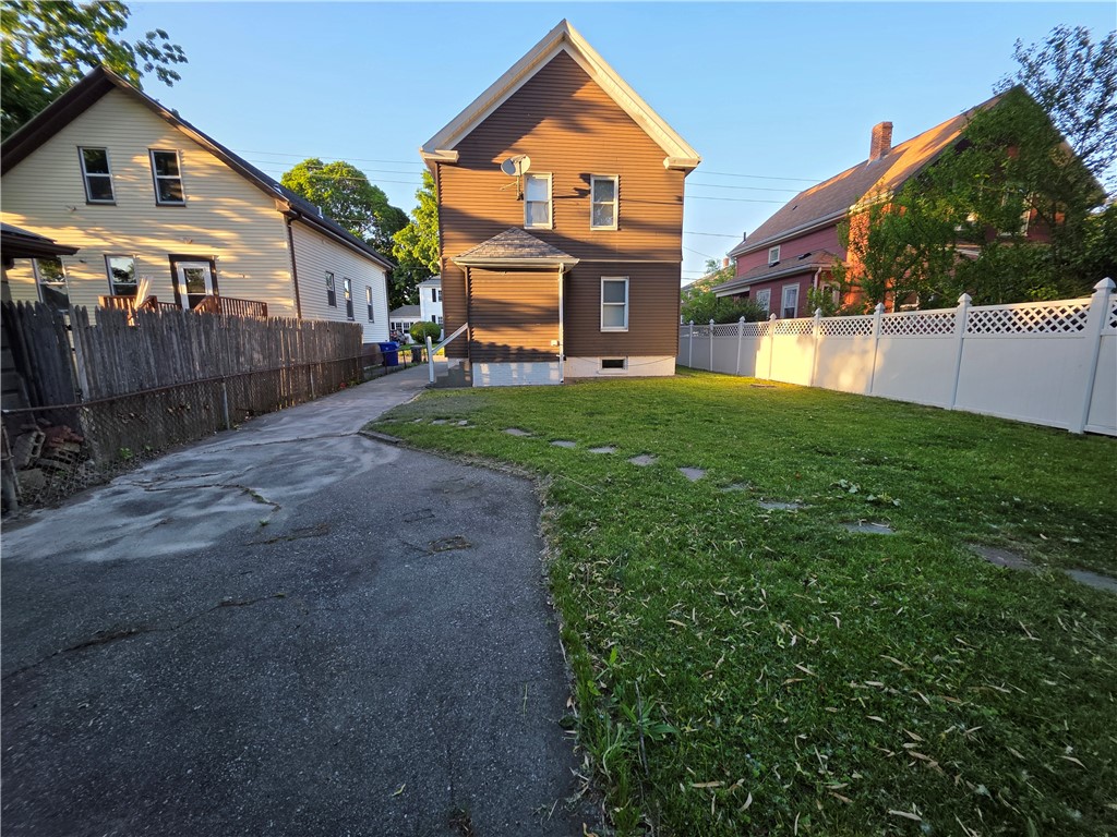 28 Carver Street Pawtucket, RI 02860 - Photo 35 of 37
