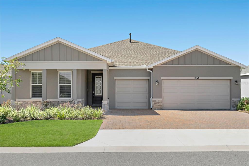 a front view of house with yard