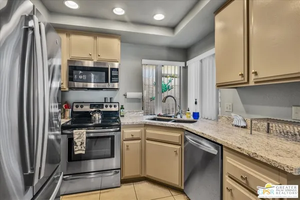 $499,000 | 2247 East Miramonte Circle, Unit C, Palm Springs, CA 92264