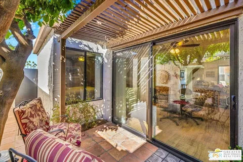 $555,000 | 2247 East Miramonte Circle, Unit C, Palm Springs, CA 92264