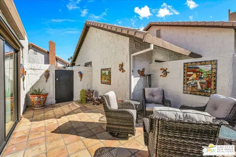 $555,000 | 2247 East Miramonte Circle, Unit C, Palm Springs, CA 92264