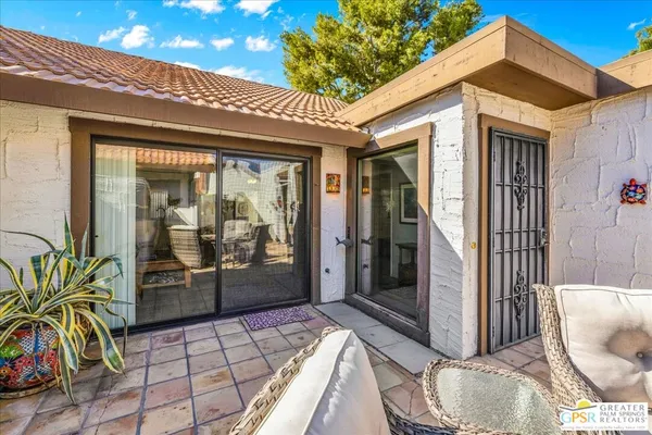 $499,000 | 2247 East Miramonte Circle, Unit C, Palm Springs, CA 92264