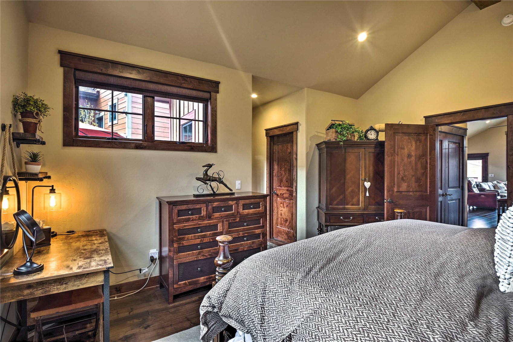 709 Independence Road, Unit 709 Keystone, CO 80435 - Photo 21 of 32 Gallery Image 21