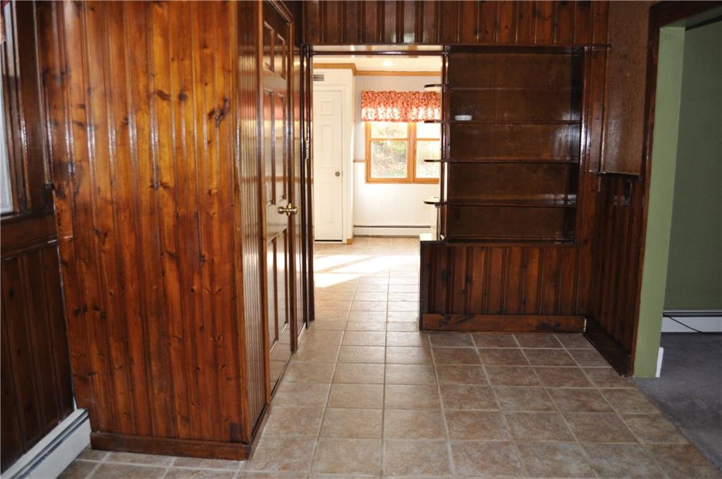 6629 Old Rte 8 North Valencia, PA 16059 - Photo 8 of 22 Den