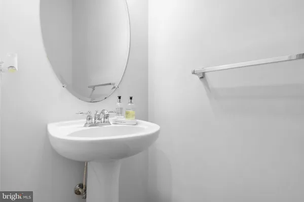 $2,900 | 21551 Port Court, Lexington Park, MD 20653