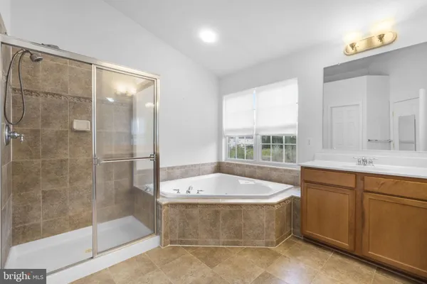 $2,900 | 21551 Port Court, Lexington Park, MD 20653