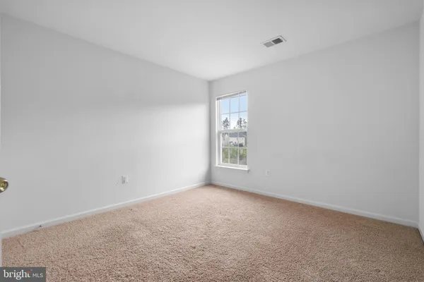 $2,900 | 21551 Port Court, Lexington Park, MD 20653