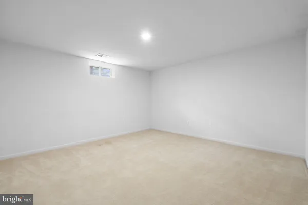 $2,900 | 21551 Port Court, Lexington Park, MD 20653