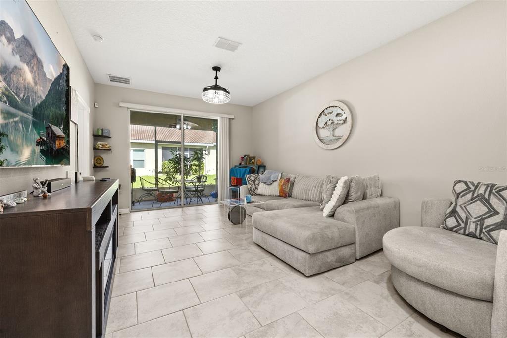 1060 Blackwolf Run Road Davenport, FL 33896 - Photo 6 of 37