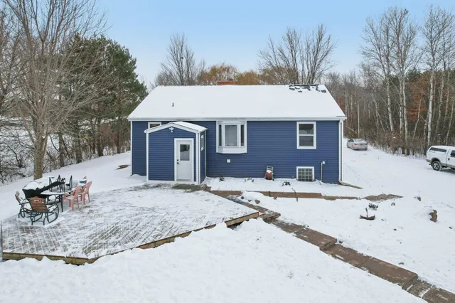 $425,000 | 6564 165th Street North, Hugo, MN 55038