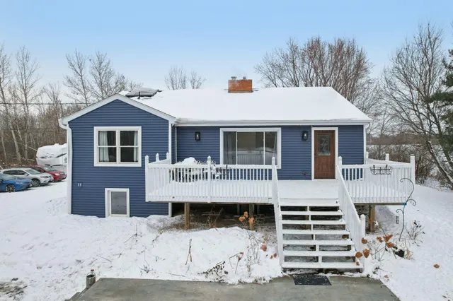 $425,000 | 6564 165th Street North, Hugo, MN 55038