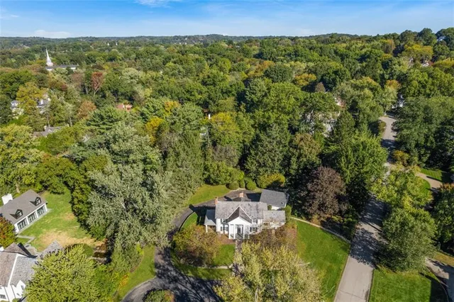 $2,195,000 | 129 South Drive, Pittsburgh, PA 15238