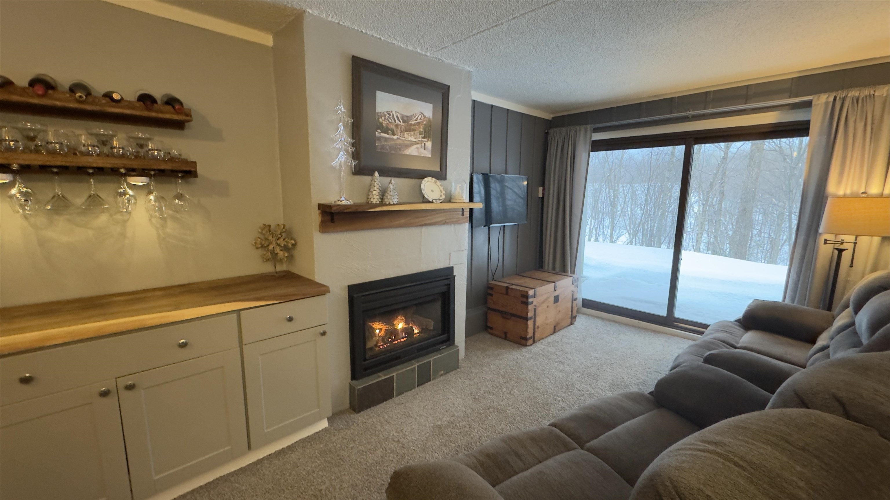 697 East Mountain Road, Unit B1 Killington, VT 05751 - Photo 5 of 24