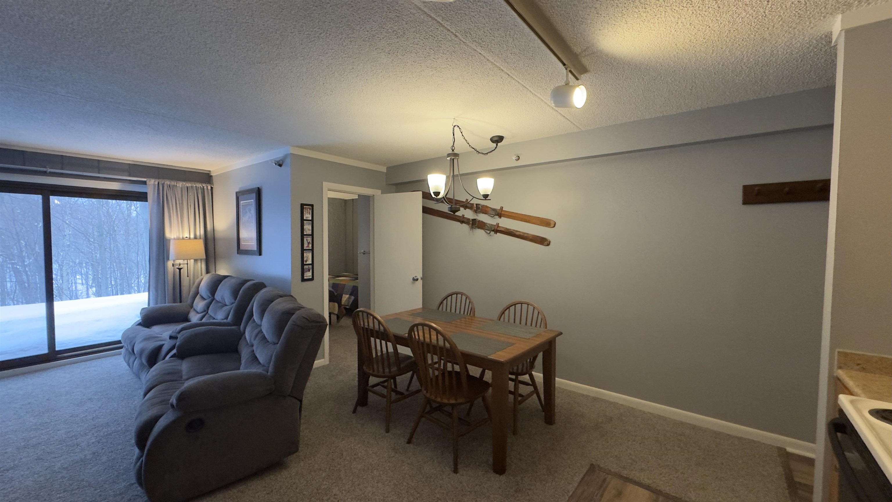 697 East Mountain Road, Unit B1 Killington, VT 05751 - Photo 10 of 24