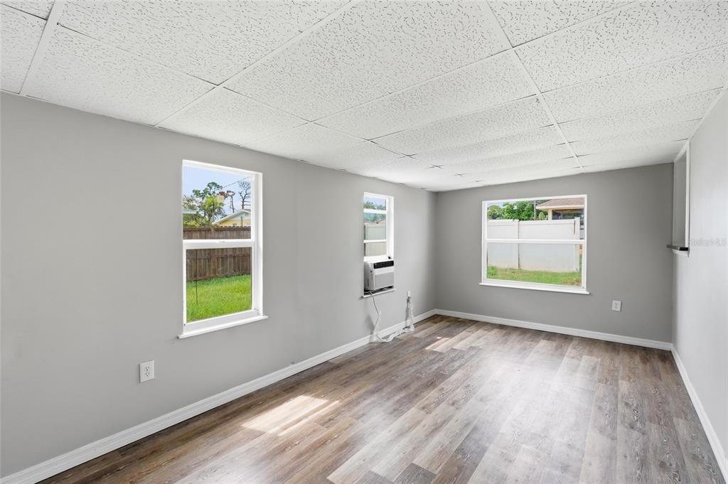 935 Everest Road Venice, FL 34293 - Photo 31 of 55 Gallery Image 31
