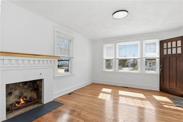 $439,900 | 376 Norwood Avenue, Warwick, RI 02888