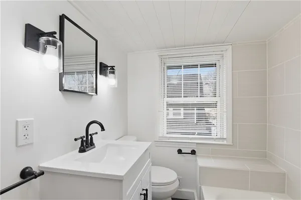 $439,900 | 376 Norwood Avenue, Warwick, RI 02888