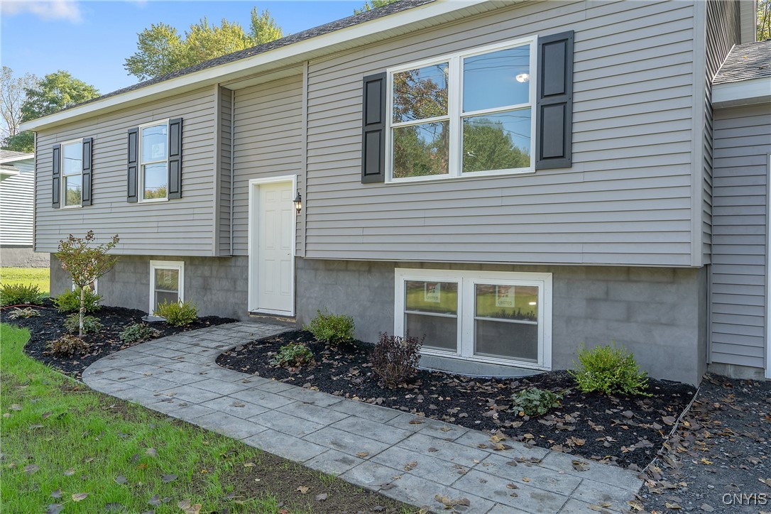 7780 Gifford Road Rome, NY 13440 - Photo 2 of 27