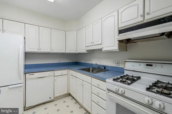 $190,000 | 5101 River Road, Unit 1511, Bethesda, MD 20816
