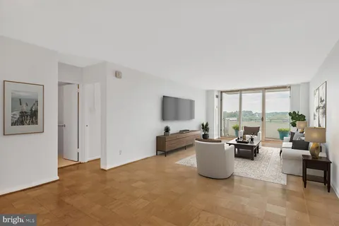 $215,000 | 5101 River Road, Unit 1511, Bethesda, MD 20816