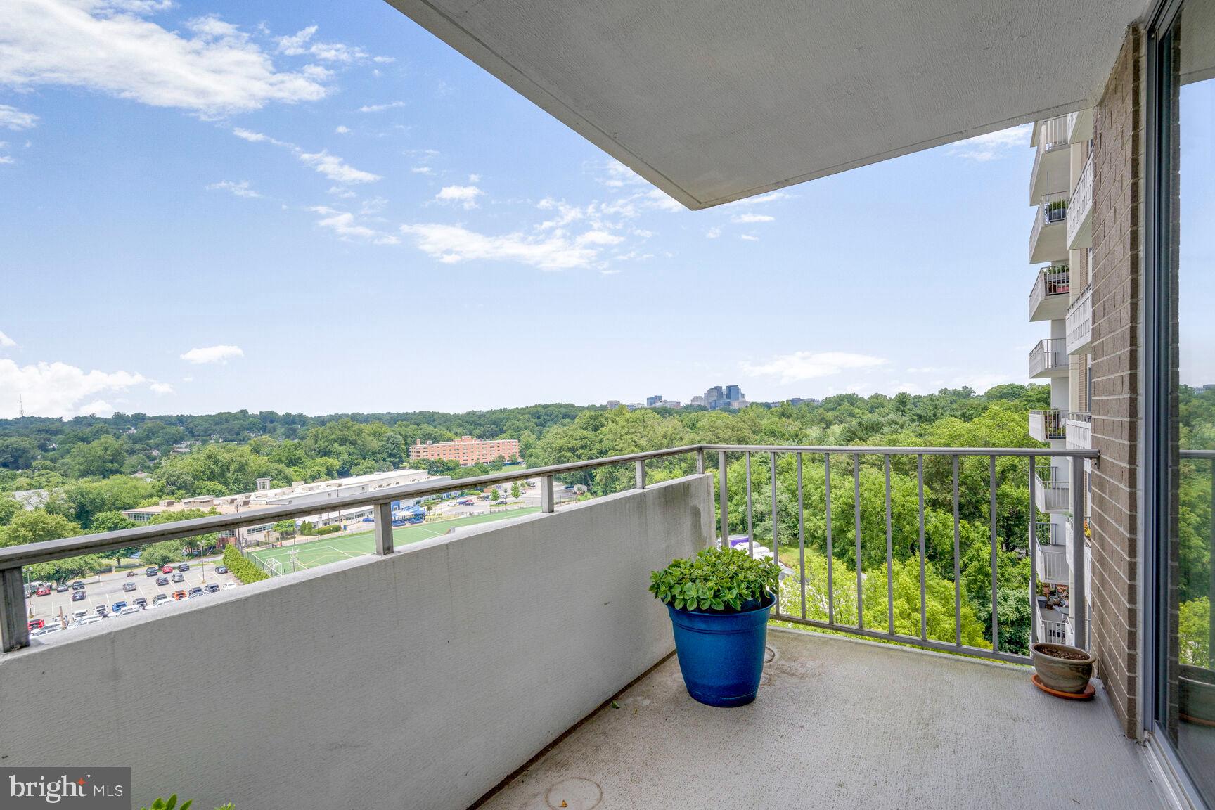 5101 River Road, Unit 1511 Bethesda, MD 20816 - Photo 5 of 21